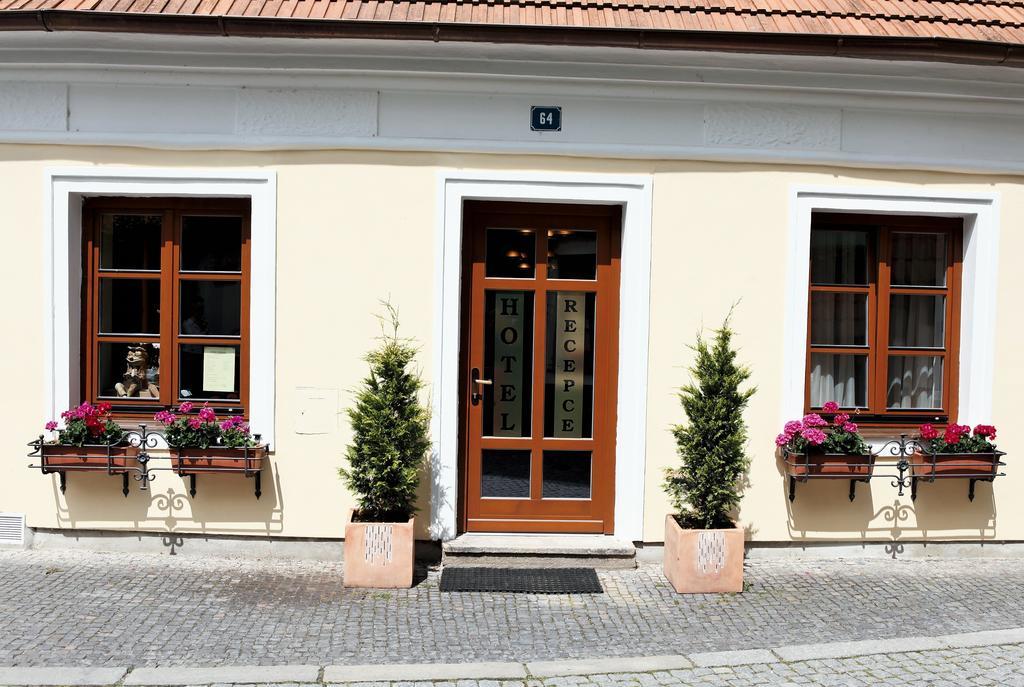 Třeboň Hotel Pelikan מראה חיצוני תמונה