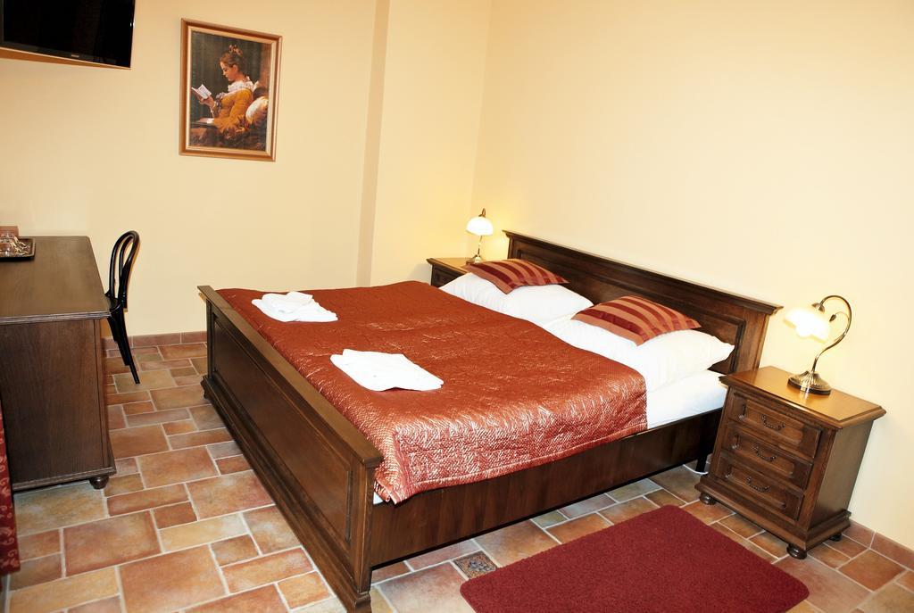 Třeboň Hotel Pelikan חדר תמונה
